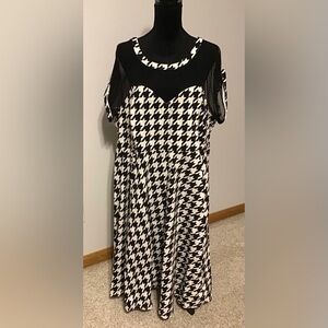 Torrid Black and White Houndstooth Midi Dress